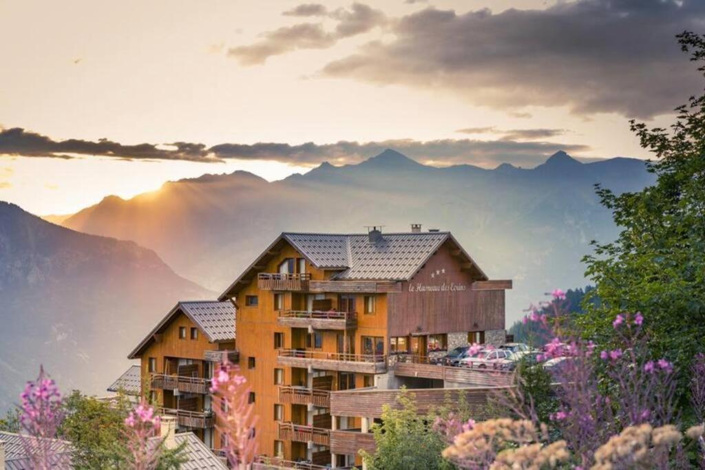 Chalet 4 Pers. Piscine Et Literie Toute Neuve. ピュイ・サン・ヴァンサン エクステリア 写真
